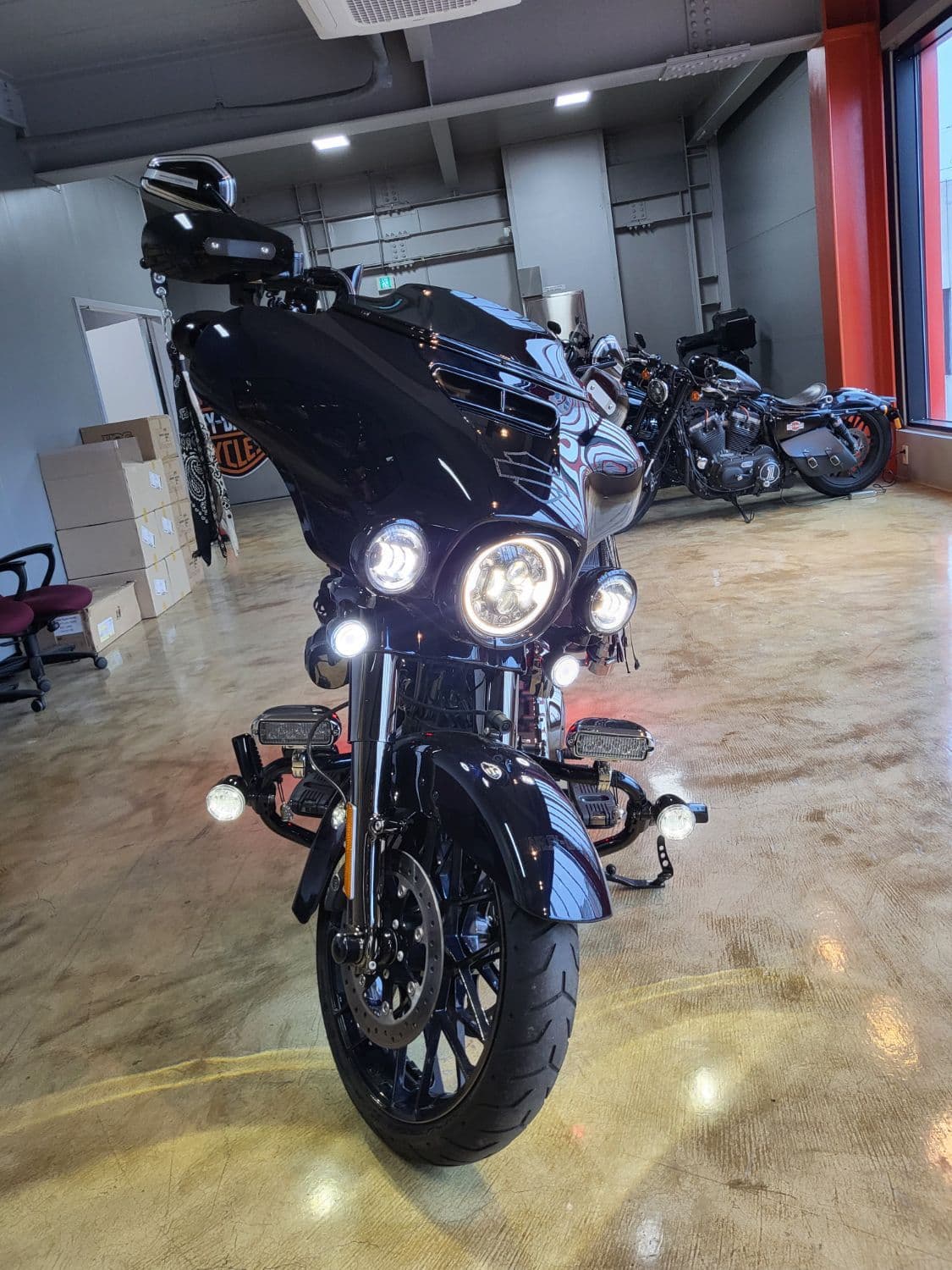 할리데이비슨 CVO 스트리트 글라이드 10