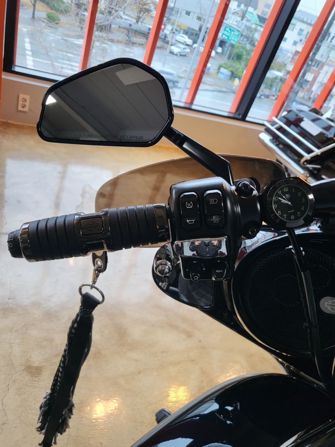 할리데이비슨 CVO 스트리트 글라이드 9