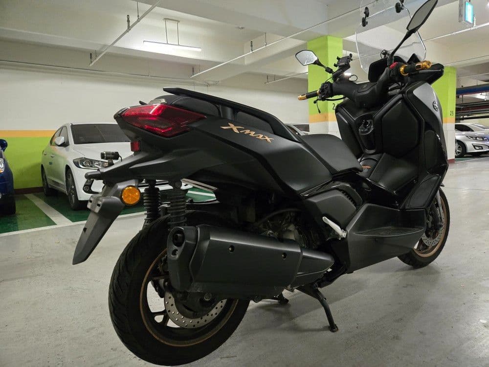 야마하 XMAX 300 ABS 4