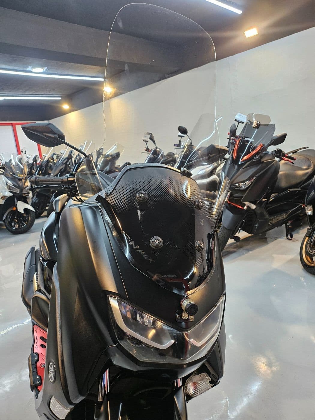 야마하 NMAX 125 11