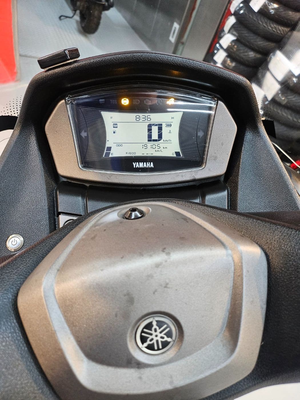 야마하 NMAX 125 more