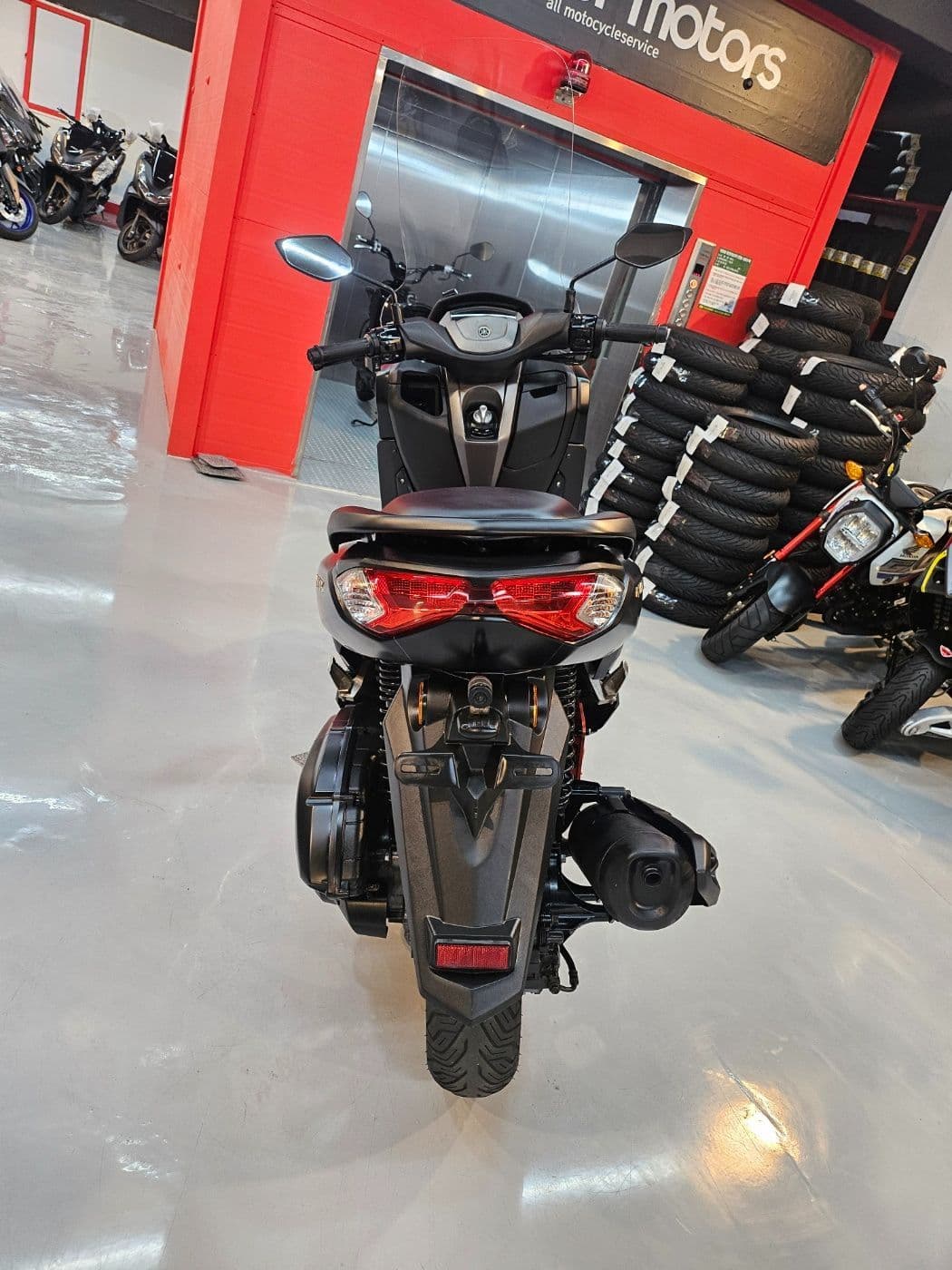 야마하 NMAX 125 4