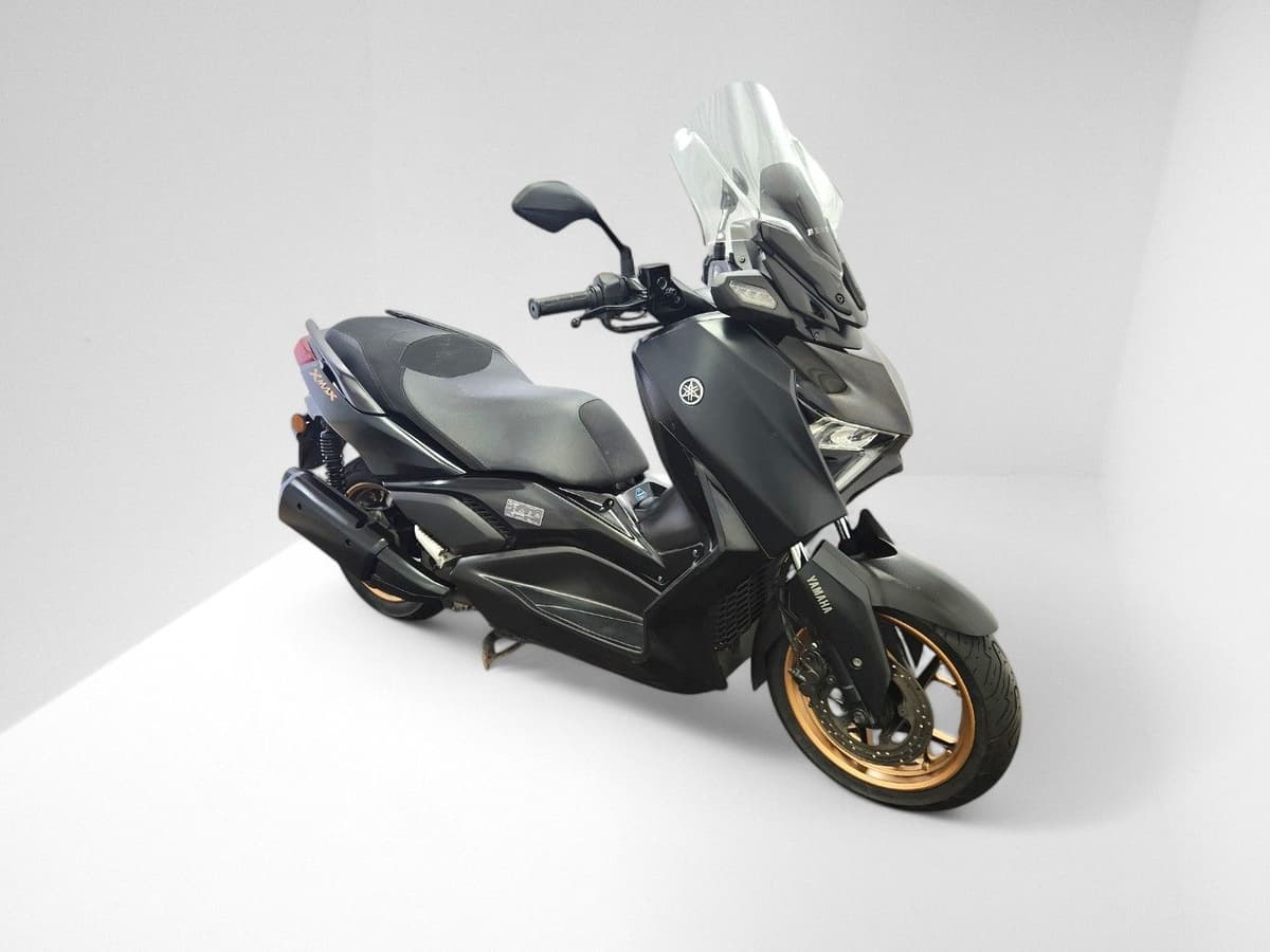야마하 XMAX 300 ABS 1