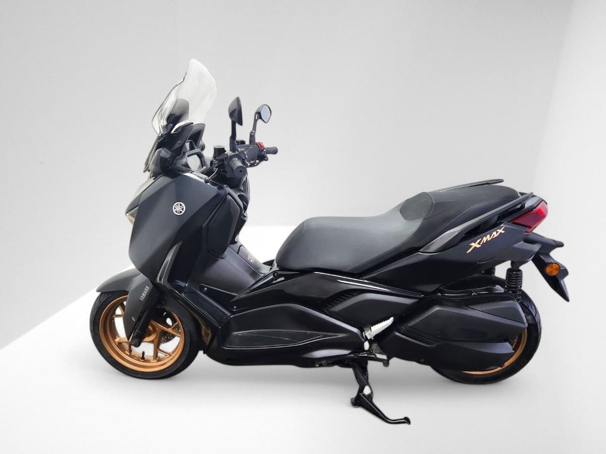 야마하 XMAX 300 ABS more