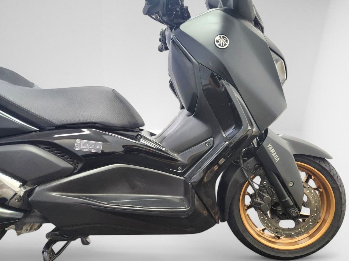 야마하 XMAX 300 ABS 11