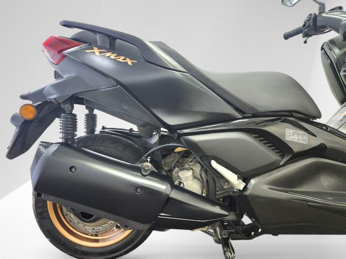 야마하 XMAX 300 ABS 12
