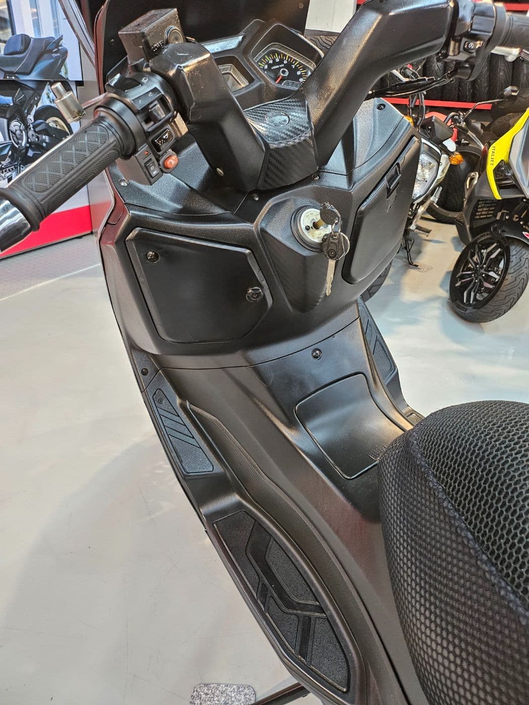 SYM 조이맥스 Z 125 CBS 12