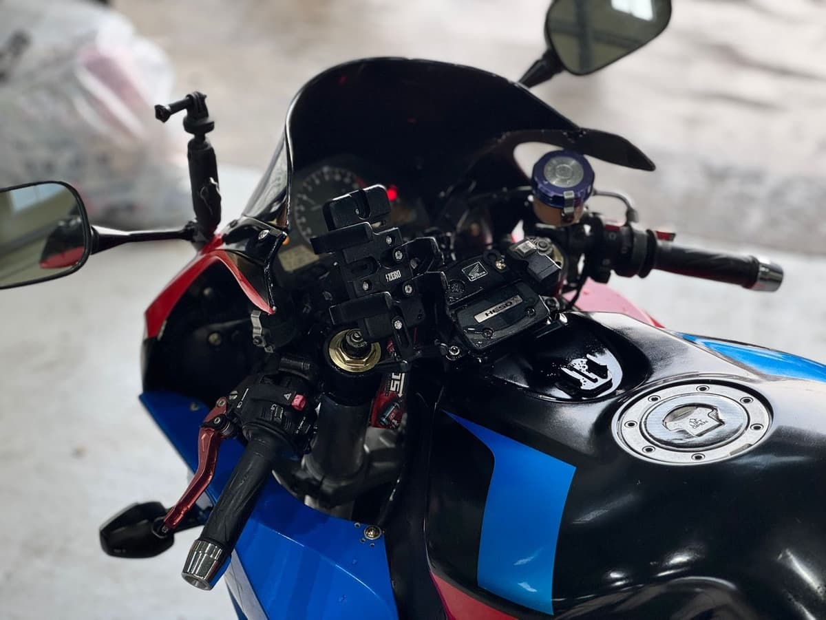 혼다 CBR 1000 RR 9