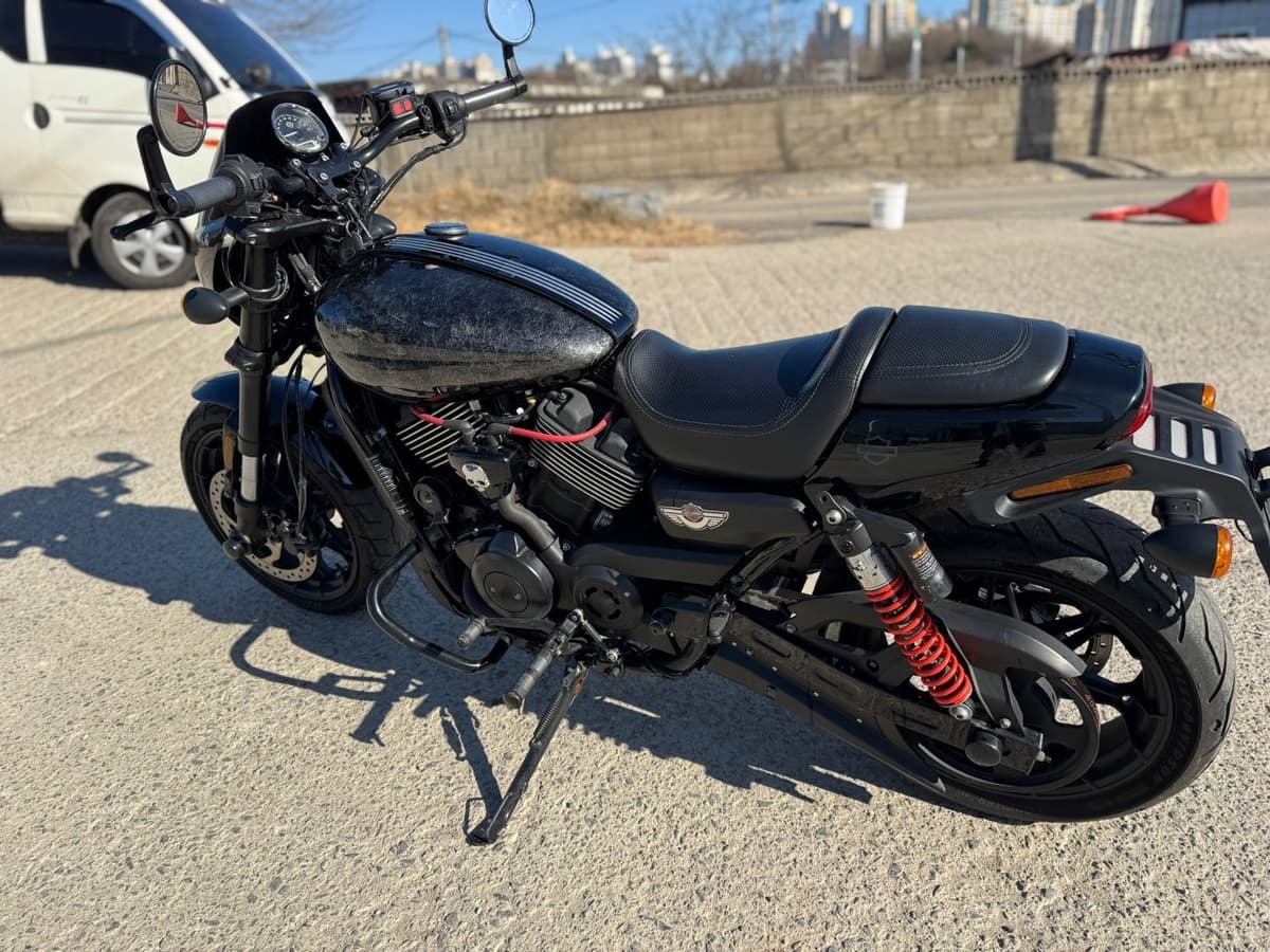 할리데이비슨 스트리트 로드 750 more