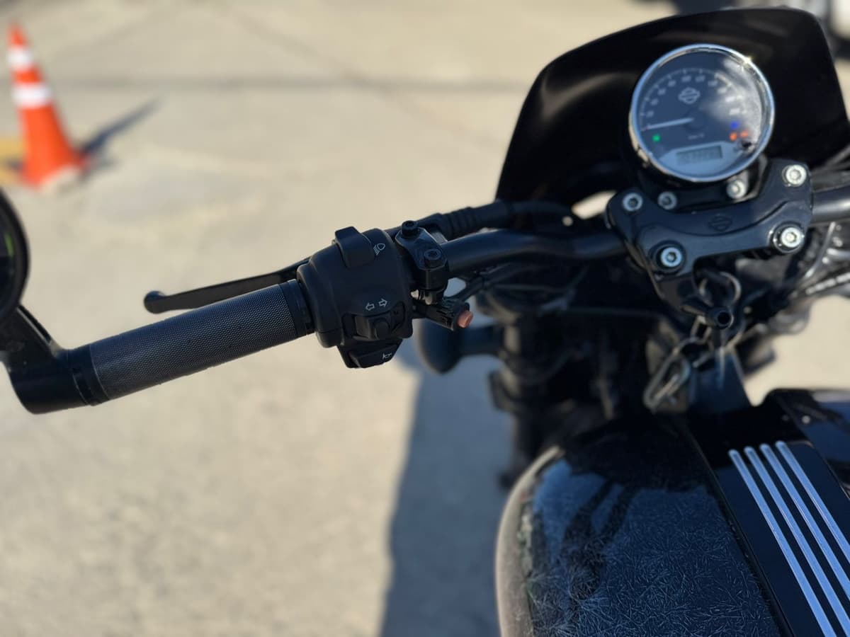 할리데이비슨 스트리트 로드 750 10