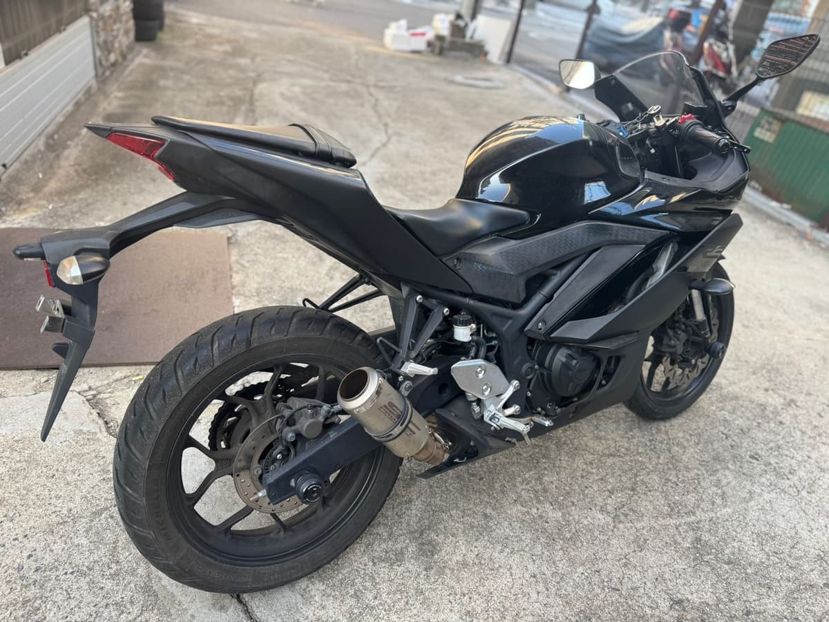 야마하 YZF R3 7