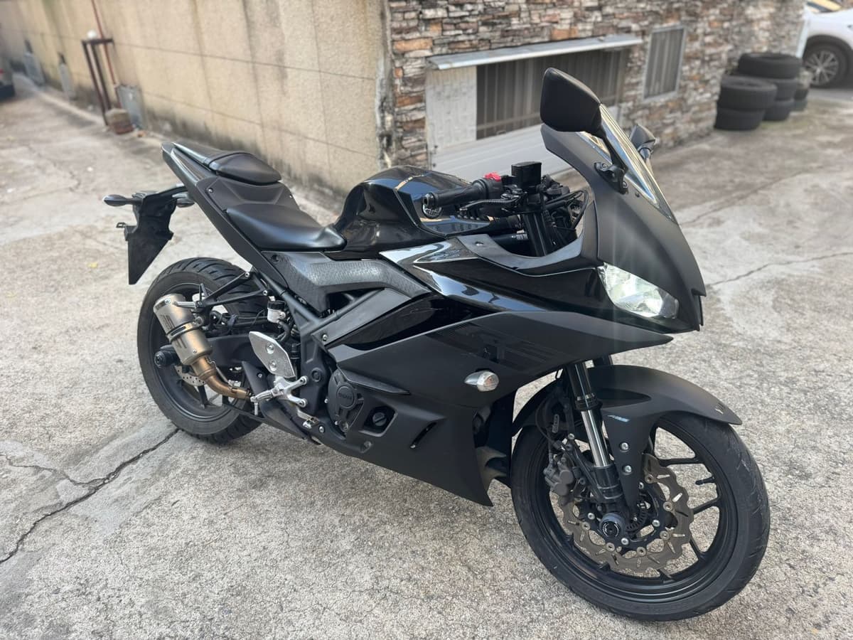 야마하 YZF R3 1