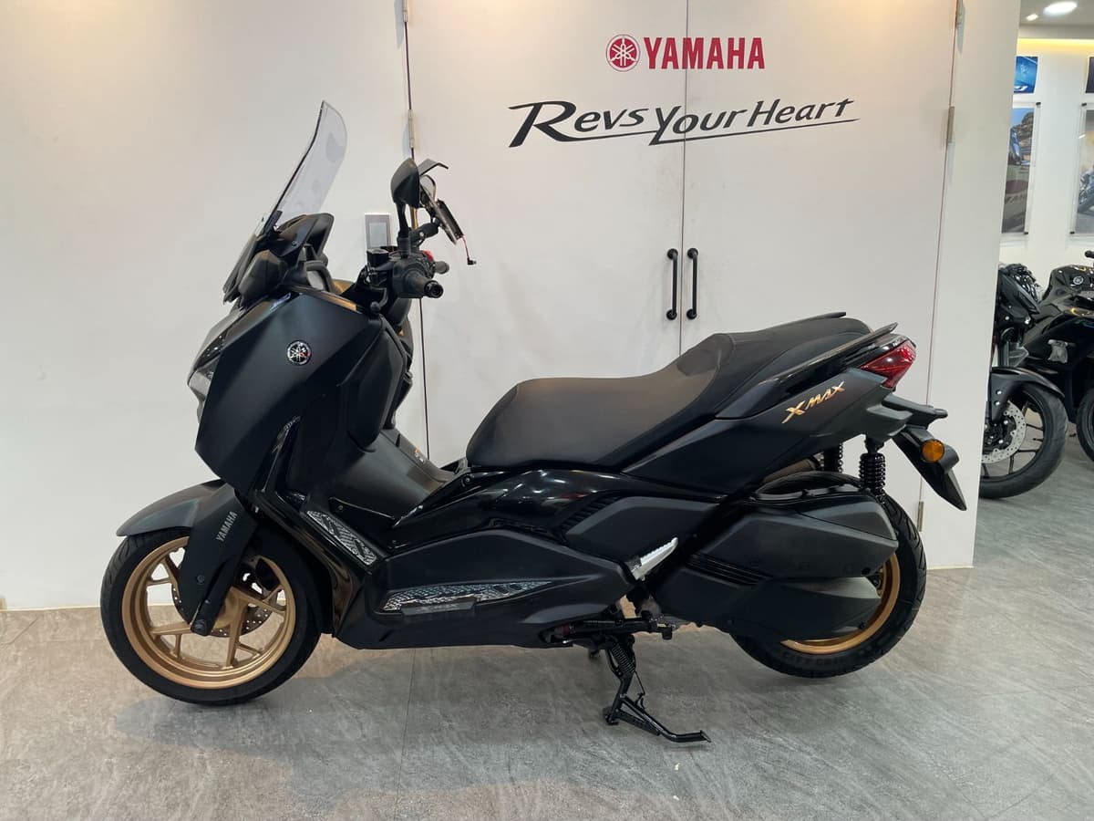 야마하 XMAX 300 ABS 2