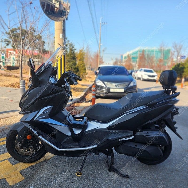 SYM 크루심 300 ABS 3