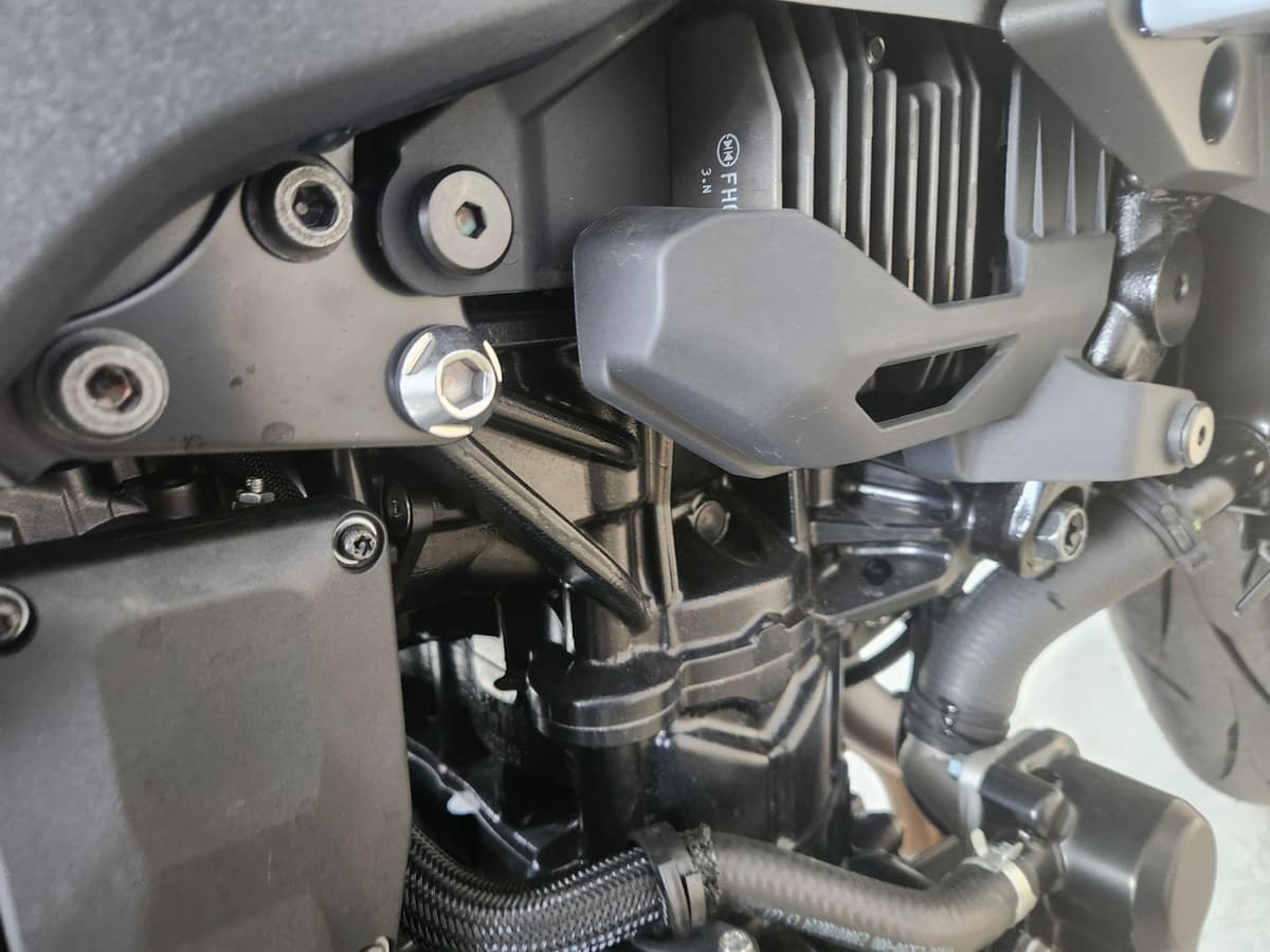 스즈키 GSX 8S more