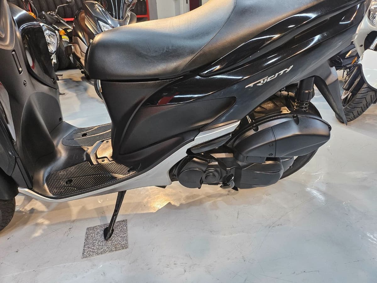 야마하 트리시티 125 more