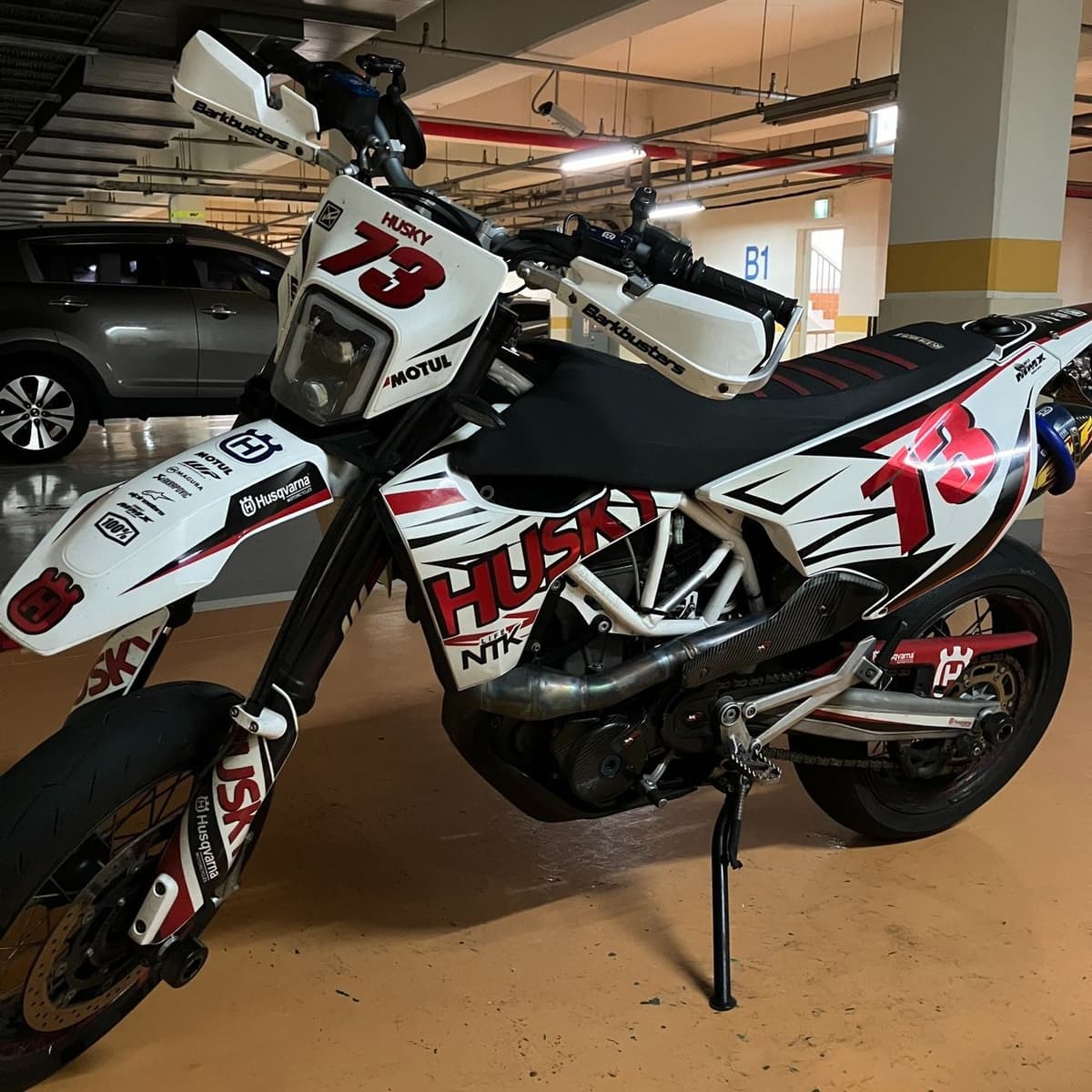 허스크바나 701 슈퍼모토 3