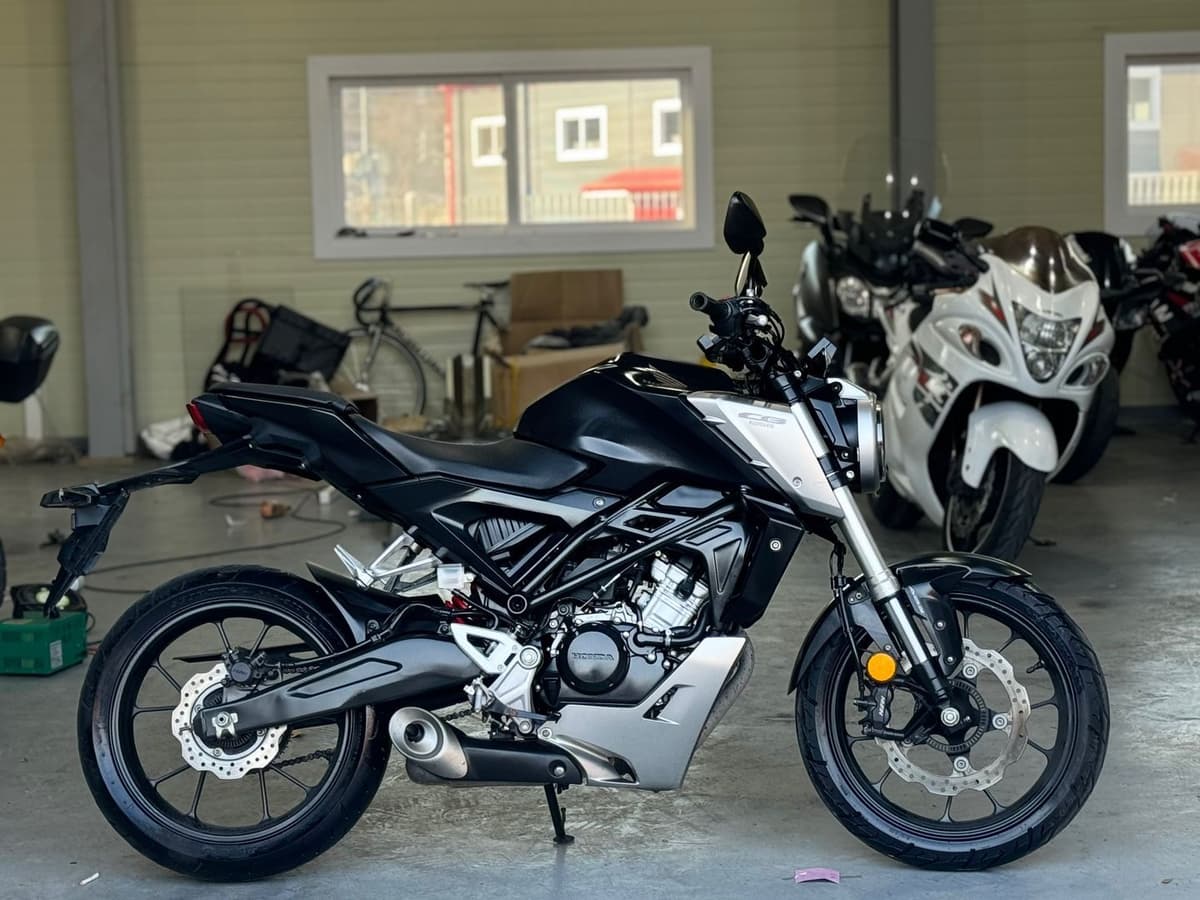 혼다 CB 125 R more