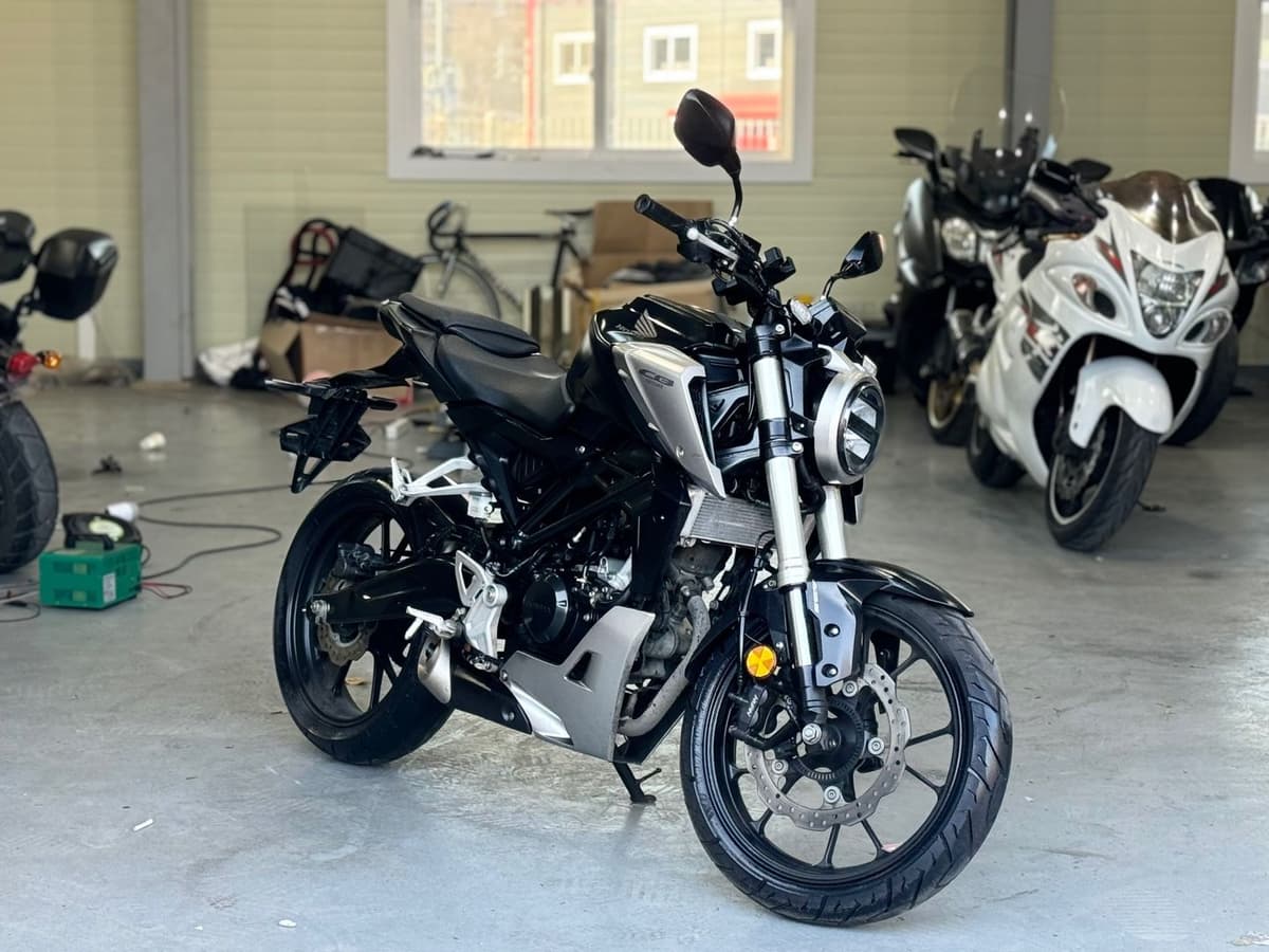 혼다 CB 125 R 7