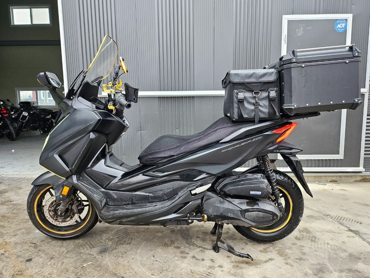 혼다 포르자 350 4