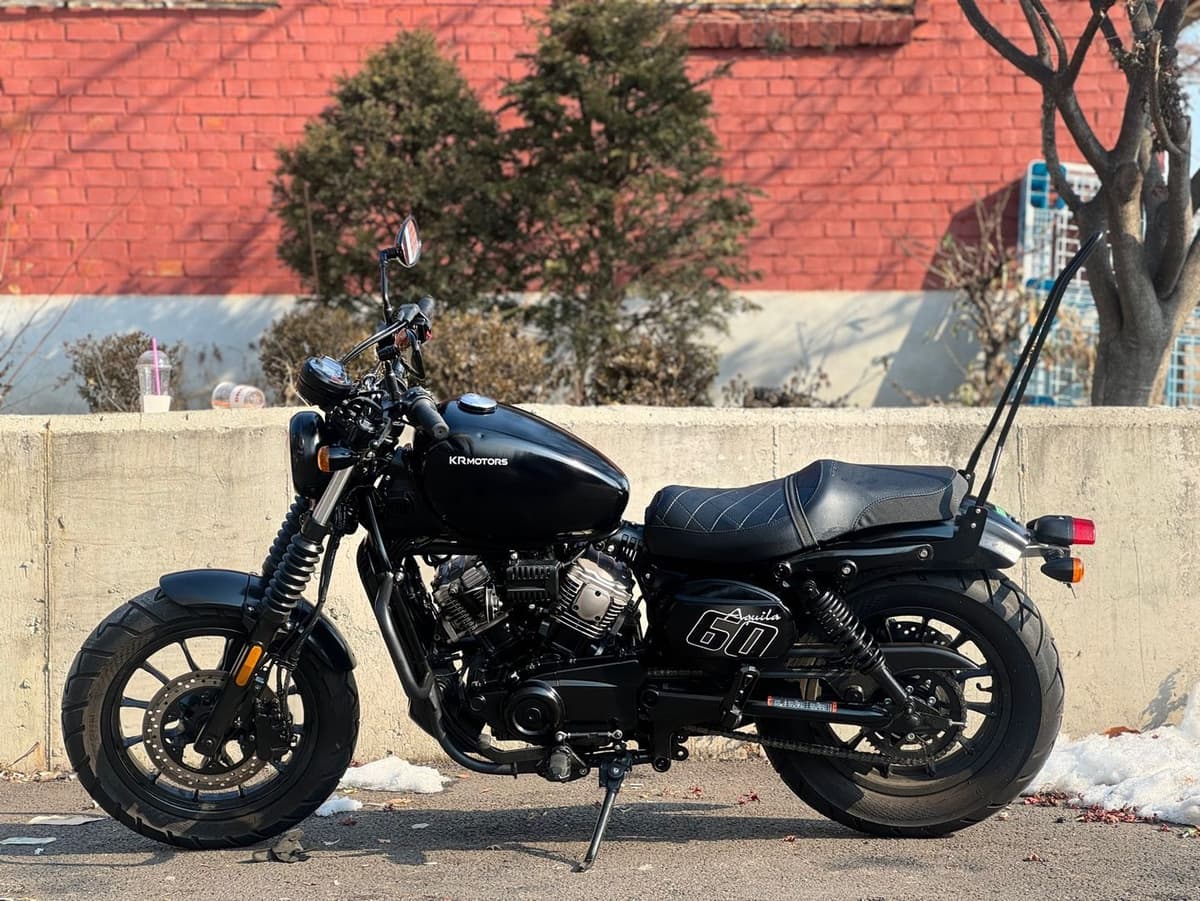 KR모터스 아퀼라 125 more