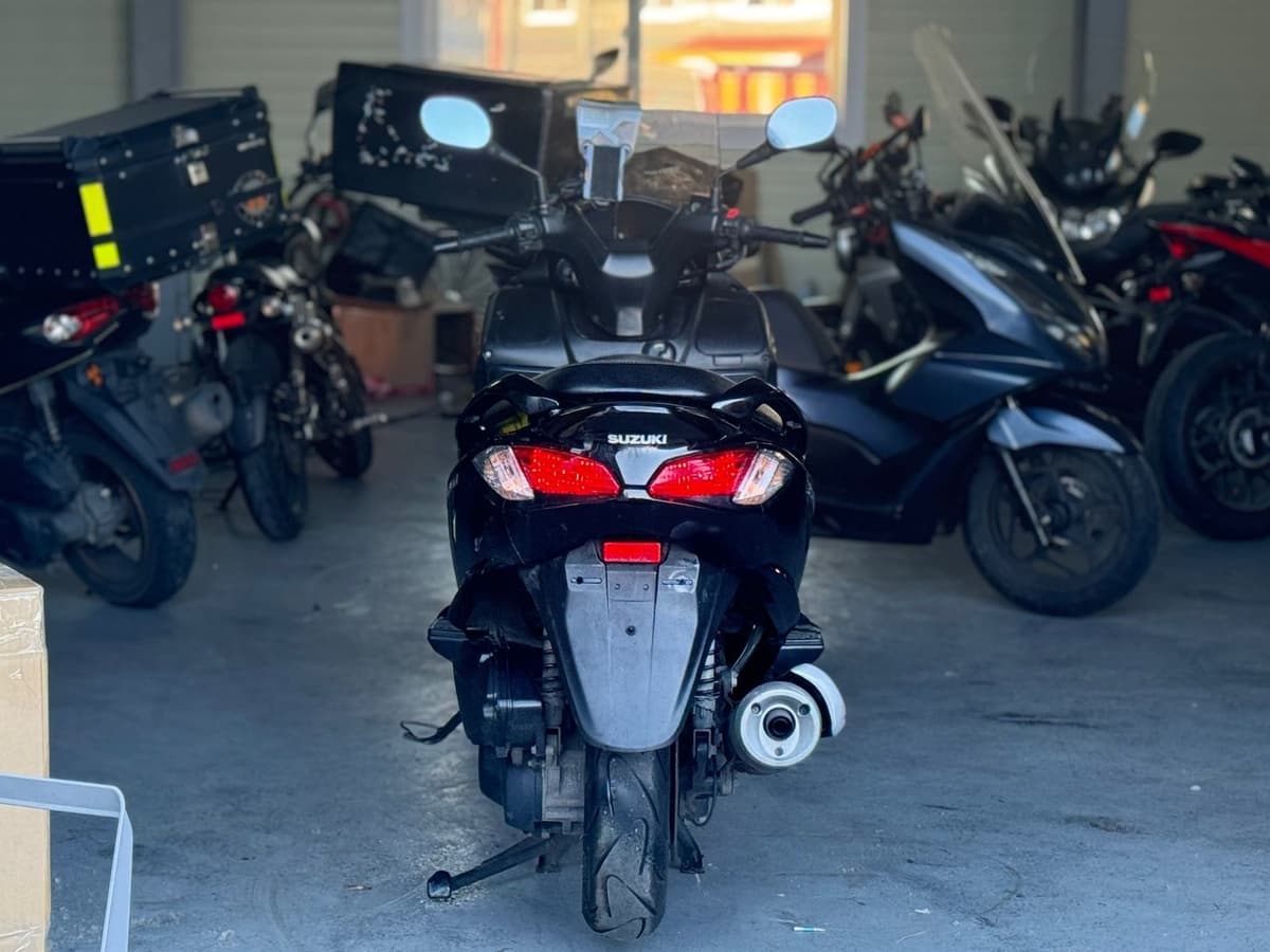 스즈키 버그만 125 more