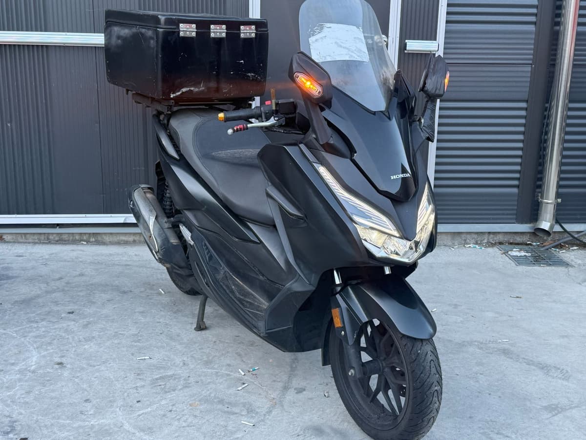 혼다 포르자 300 5