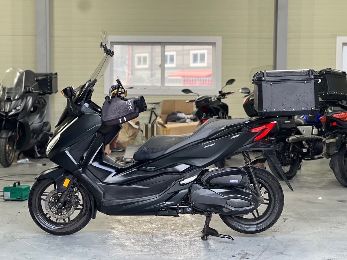 혼다 포르자 350 2