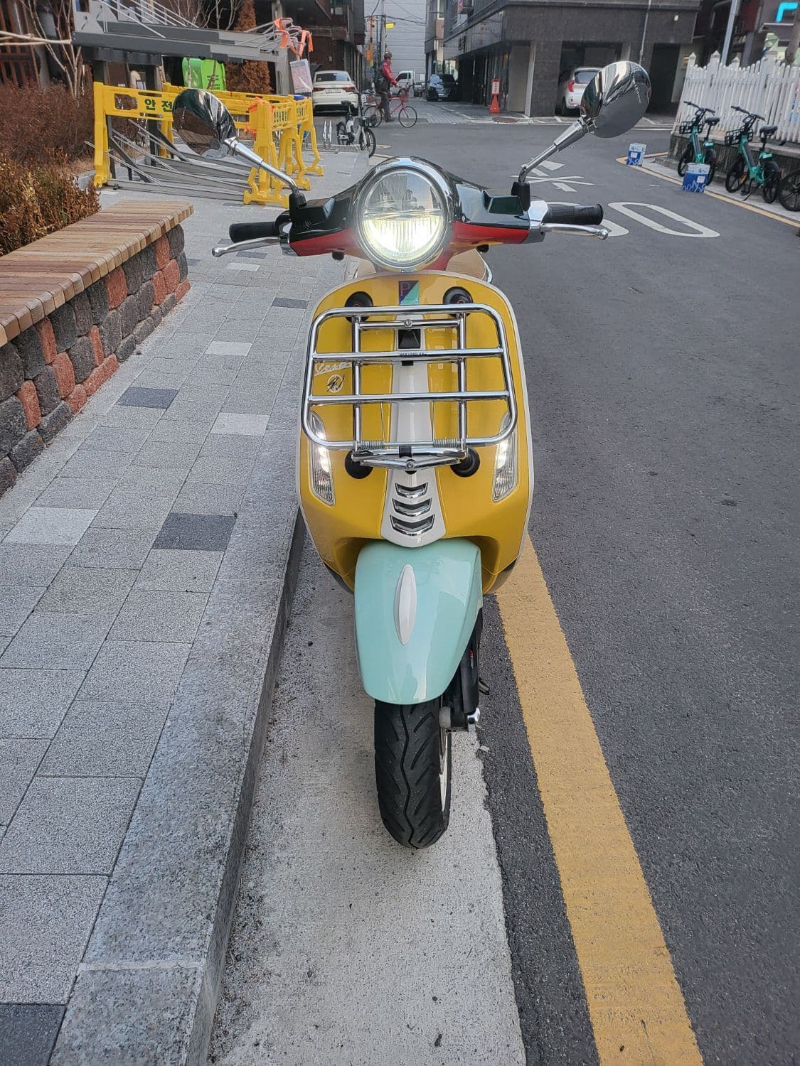 베스파 프리마베라 125 션우더스푼 5