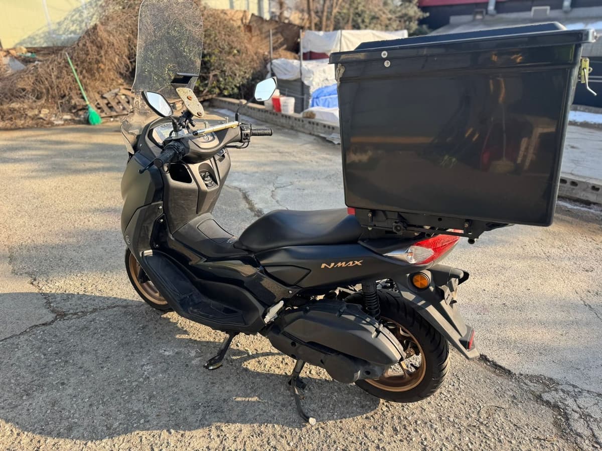 야마하 NMAX 125 more