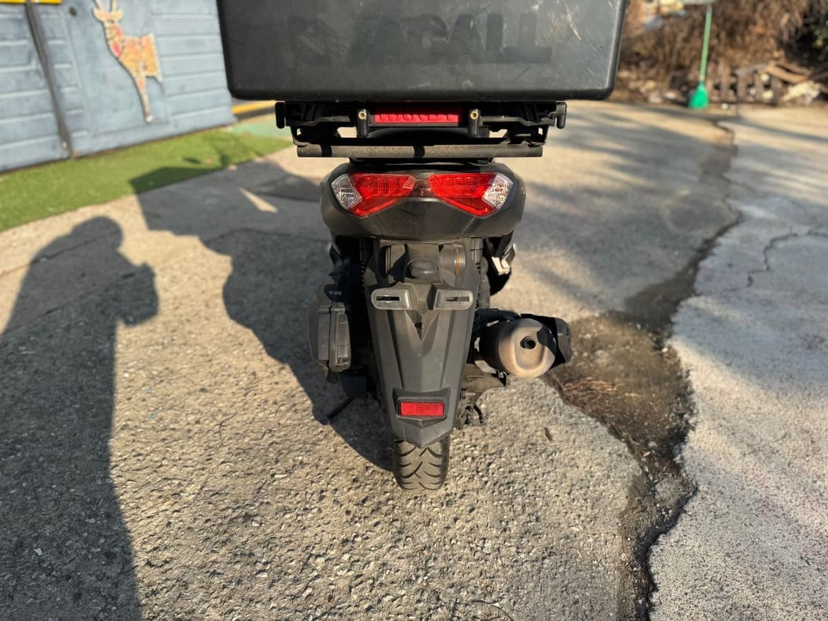 야마하 NMAX 125 7