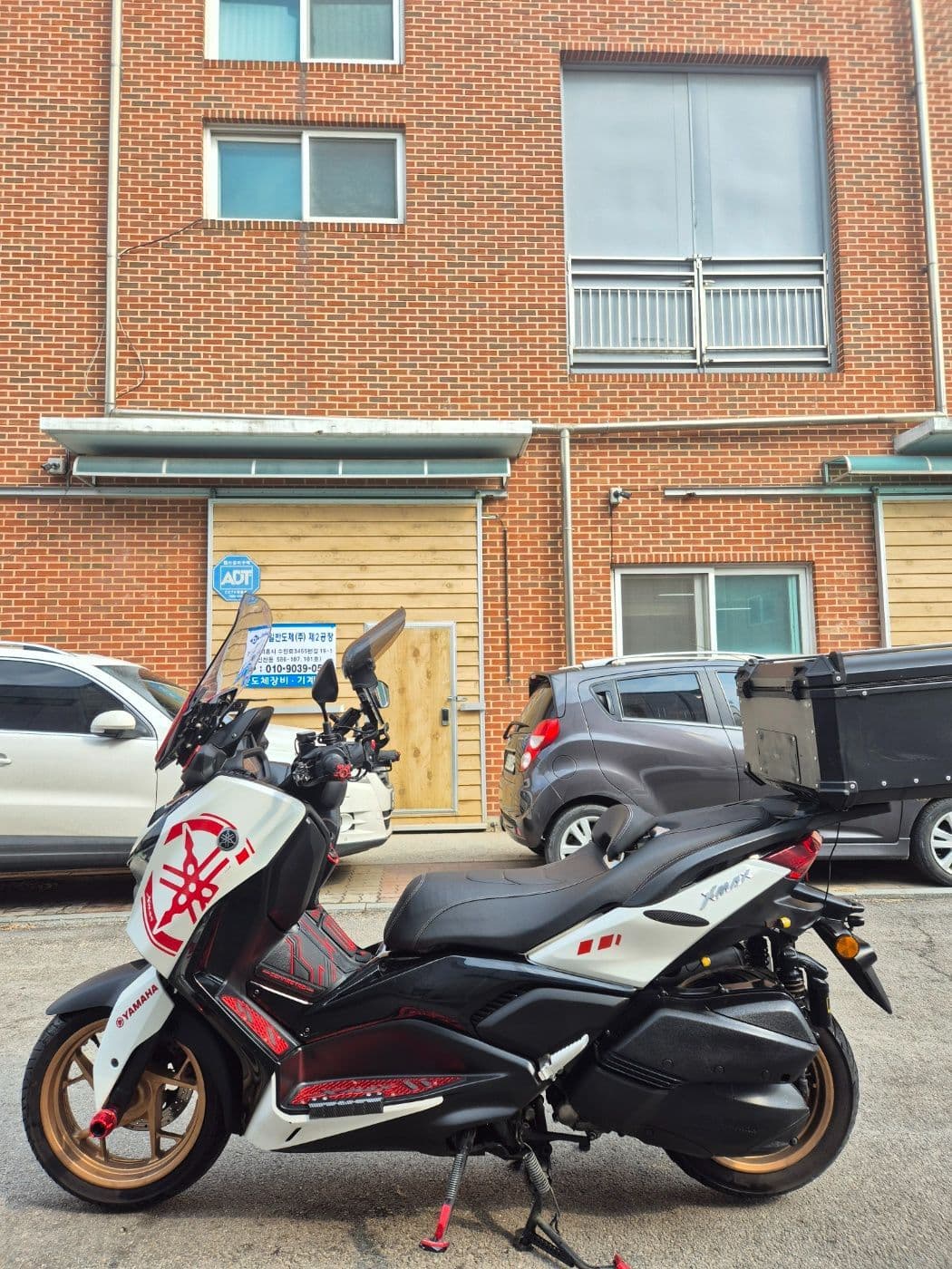 야마하 XMAX 300 ABS 4