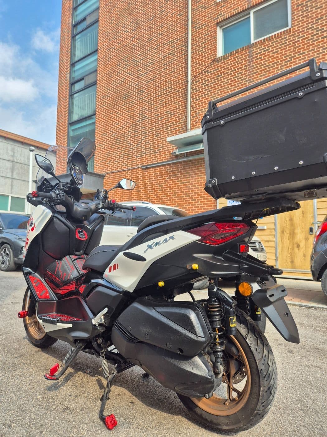 야마하 XMAX 300 ABS 5