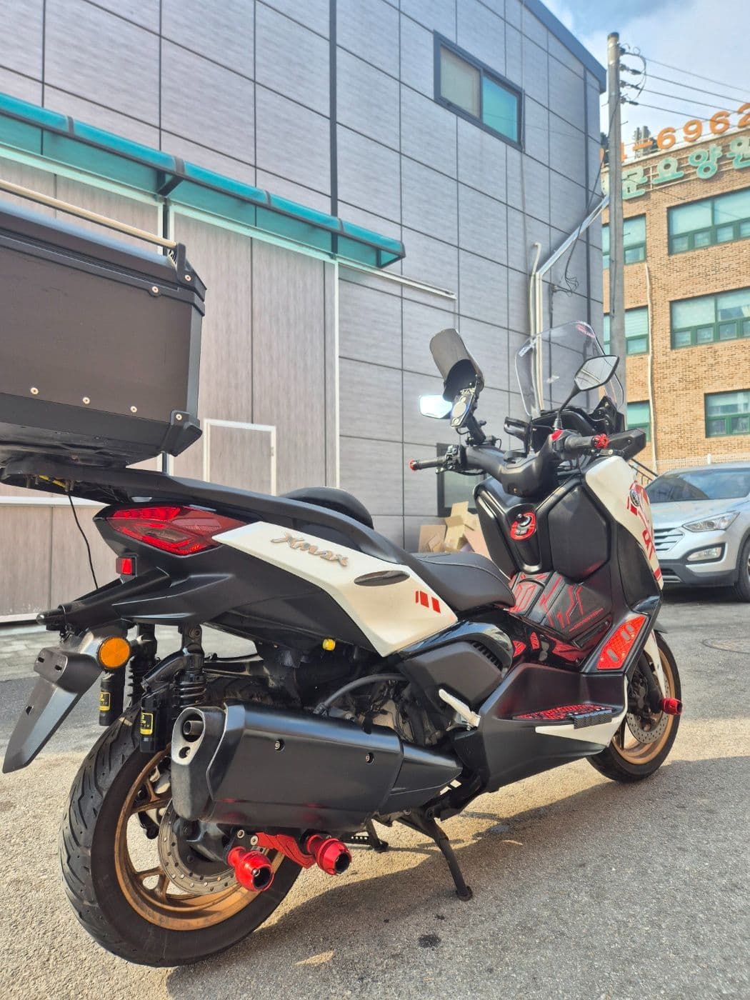 야마하 XMAX 300 ABS 7