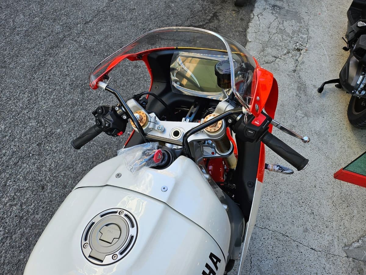 야마하 XSR 900 GP 13