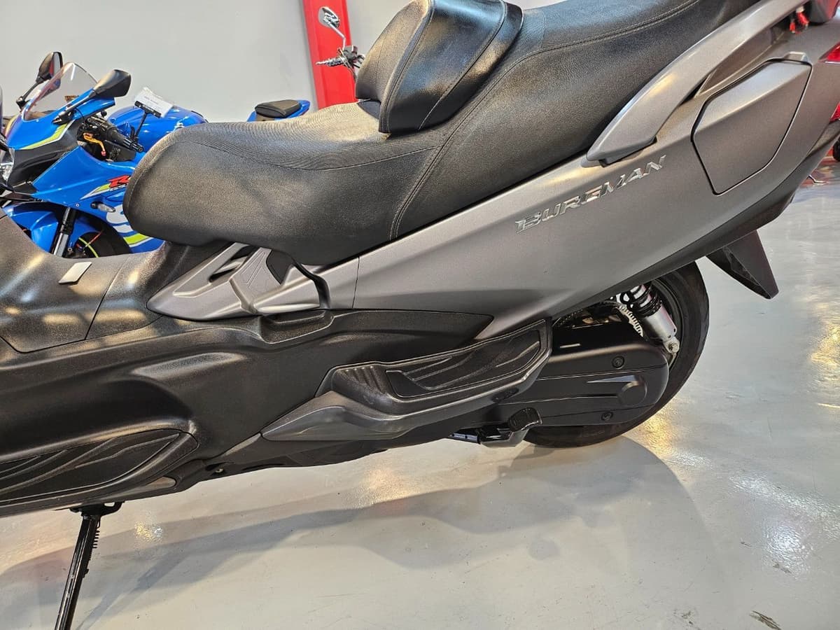 스즈키 버그만 650 익스큐티브 9