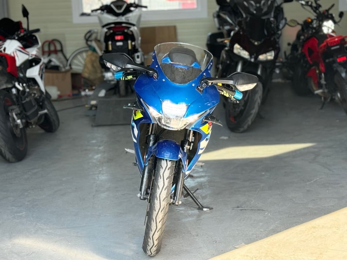 스즈키 GSX R 125 ABS 2