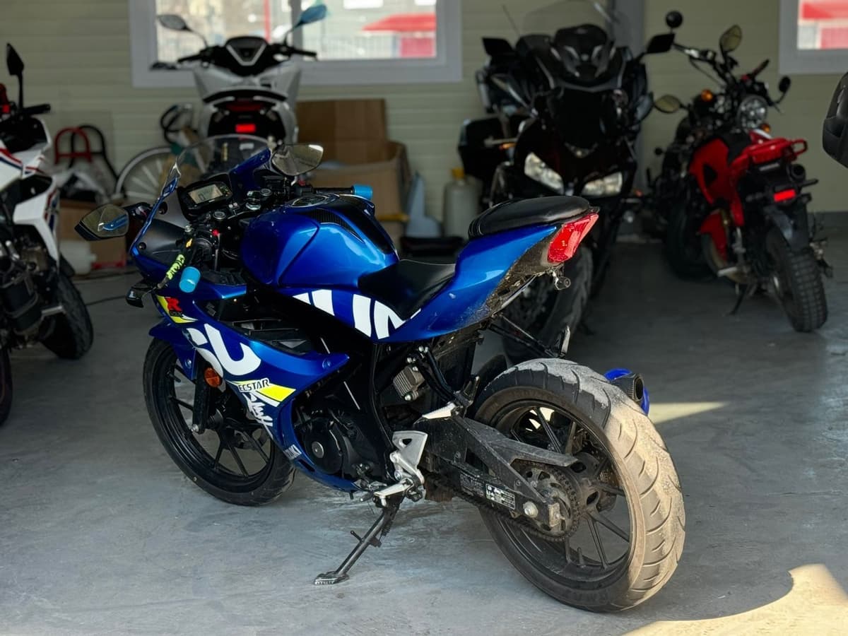 스즈키 GSX R 125 ABS 7