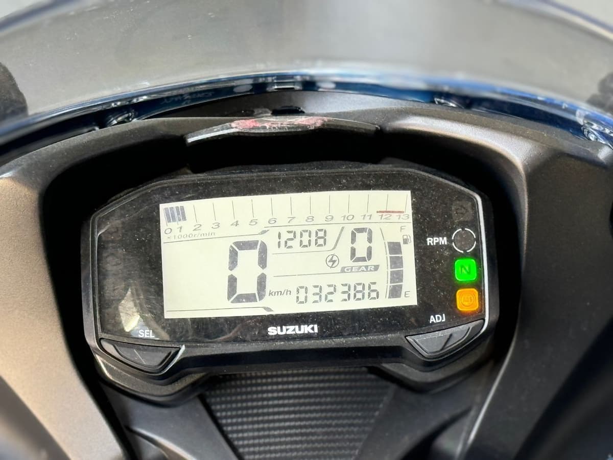 스즈키 GSX R 125 ABS 10