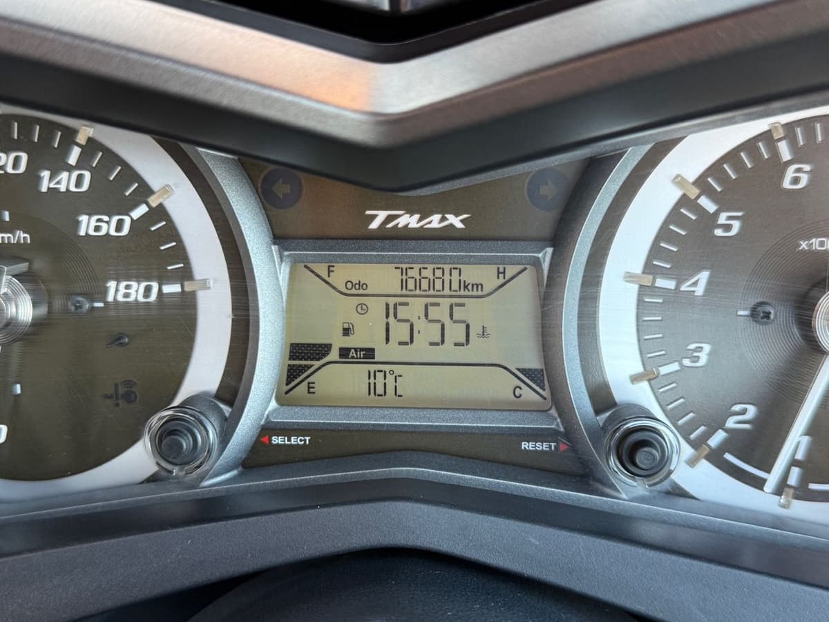 야마하 TMAX 530 10