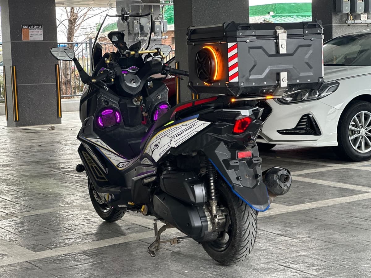 SYM 크루심 300 알파 ABS 7