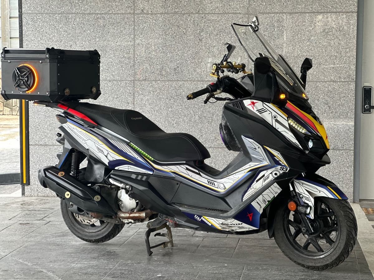 SYM 크루심 300 알파 ABS 1