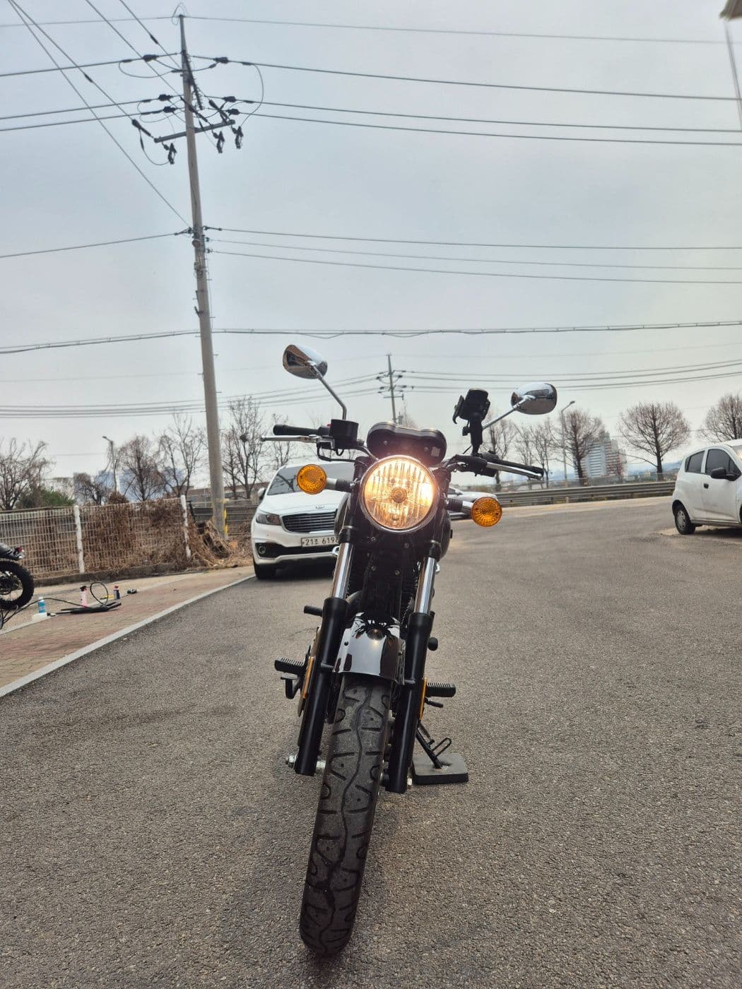 베넬리 임페리알레 400 ABS 2