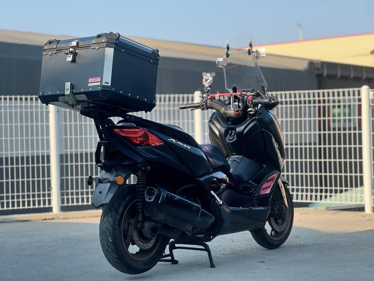 야마하 XMAX 300 ABS 3