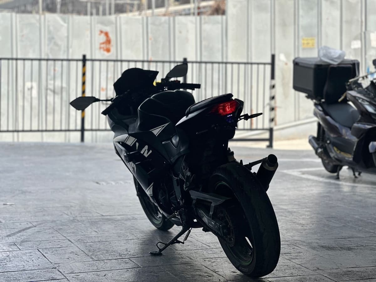 가와사키 닌자 300 ABS 5