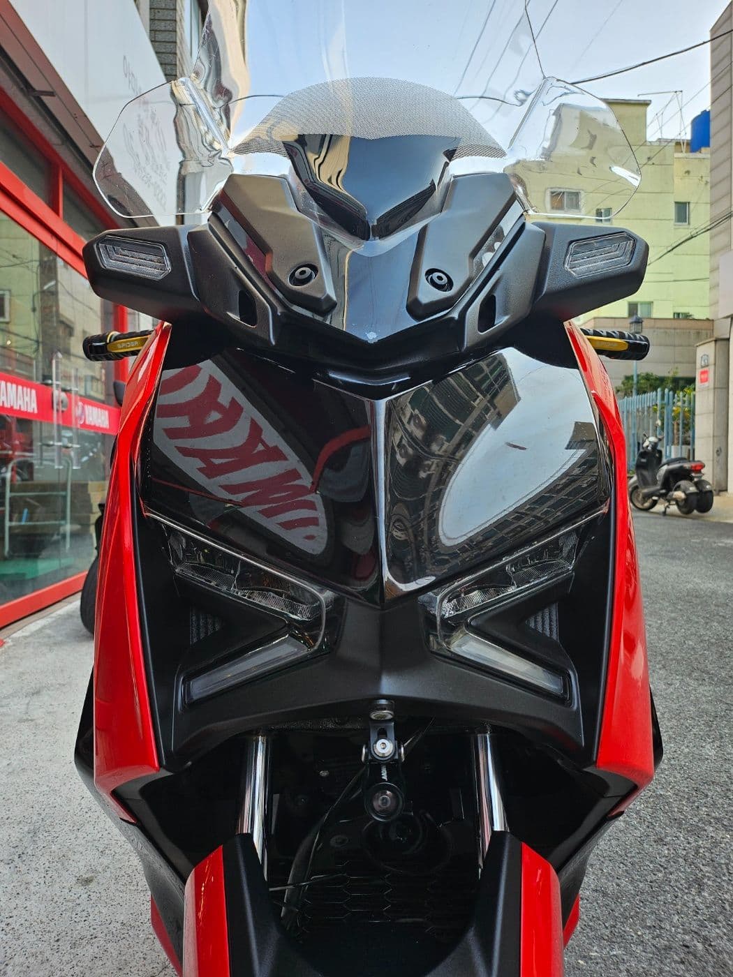 야마하 XMAX 300 ABS 12