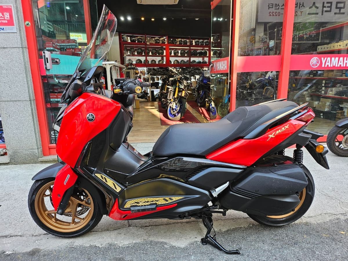 야마하 XMAX 300 ABS 3