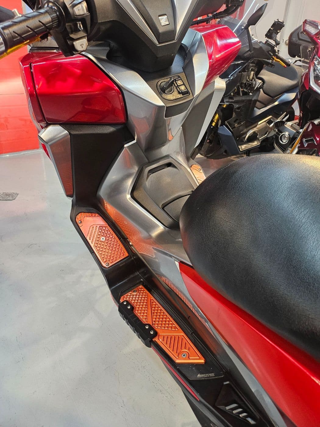 혼다 포르자 300 15