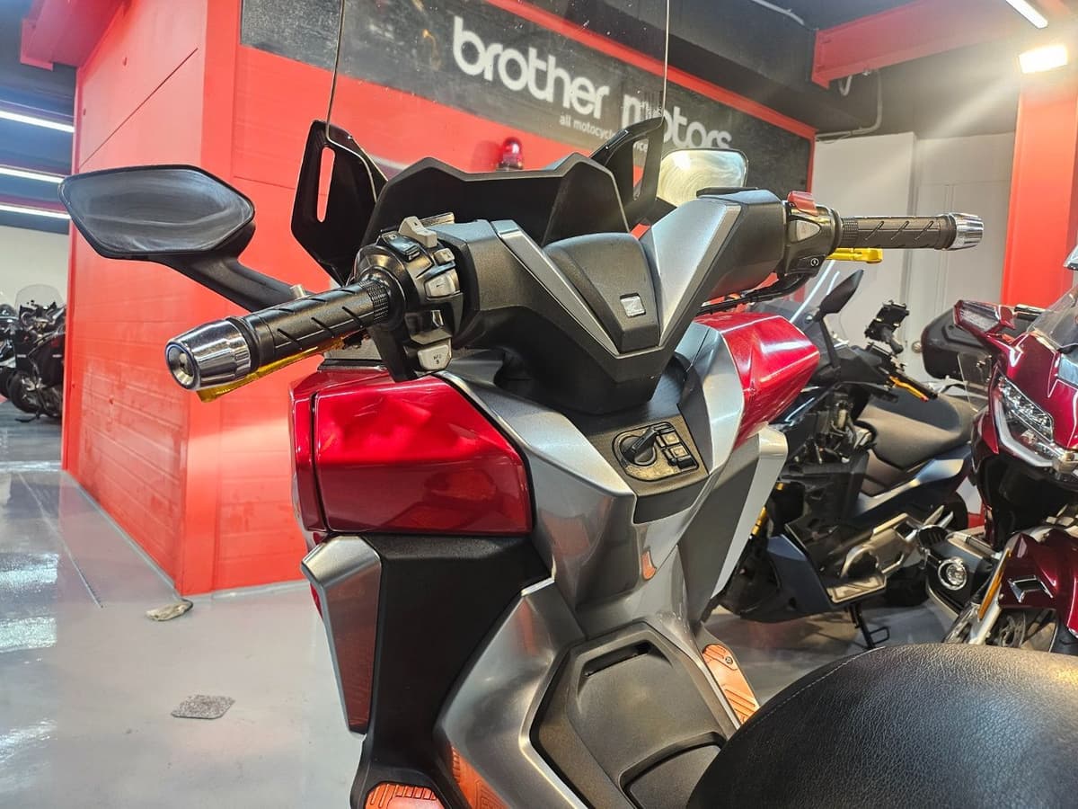 혼다 포르자 300 7