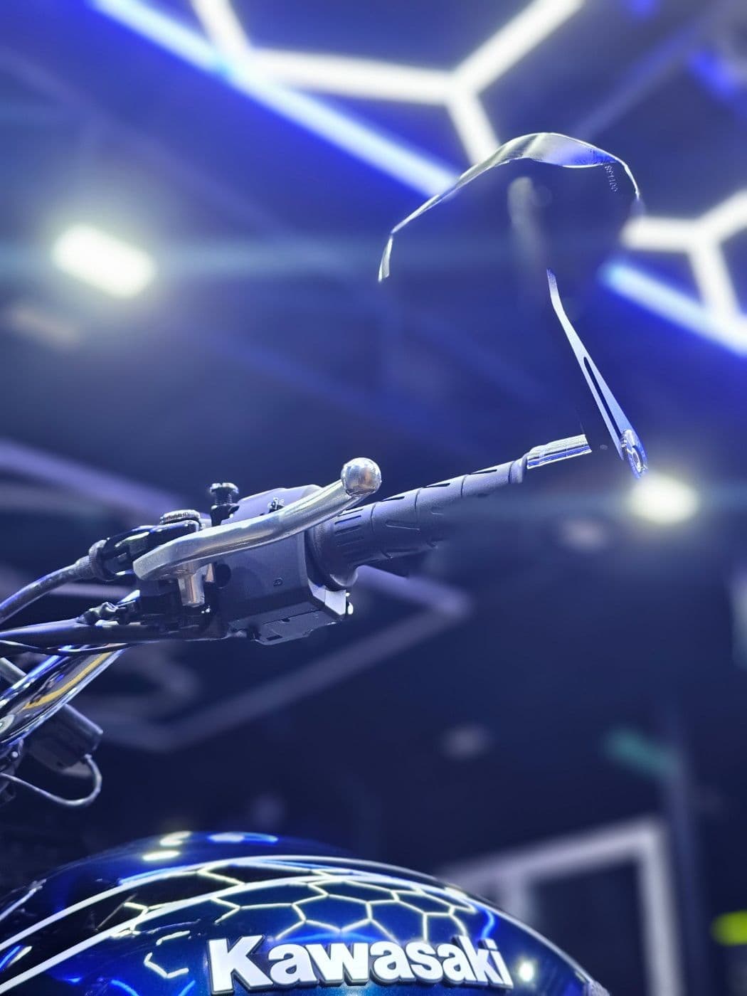 가와사키 Z 900 RS 9